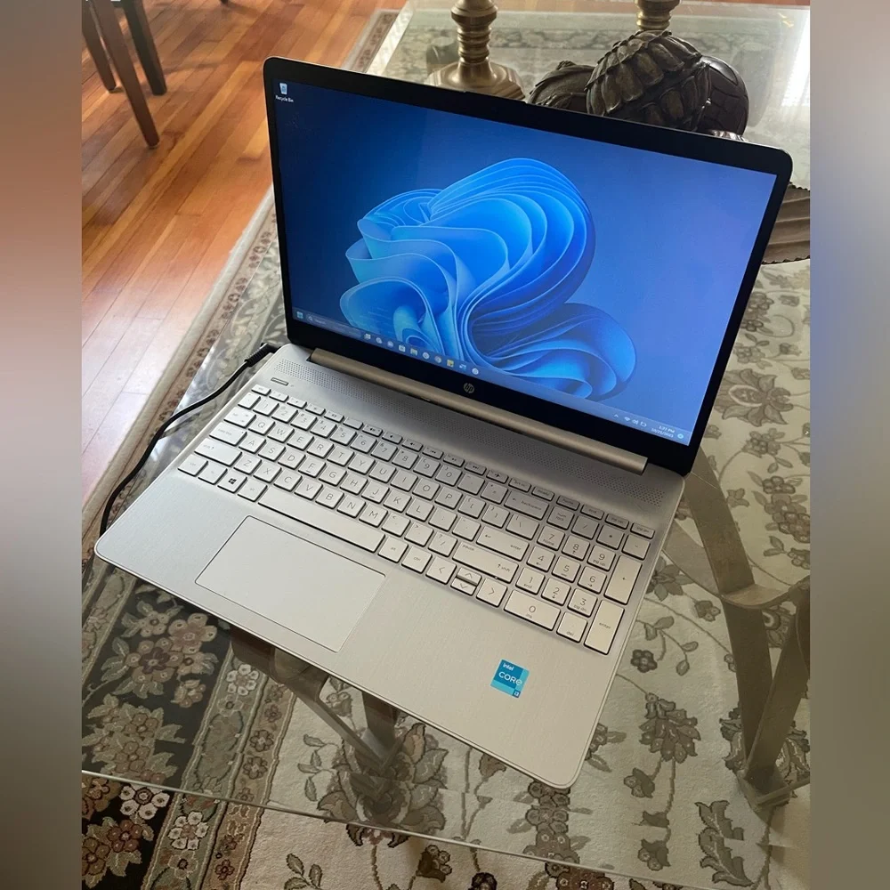 HP 15.6